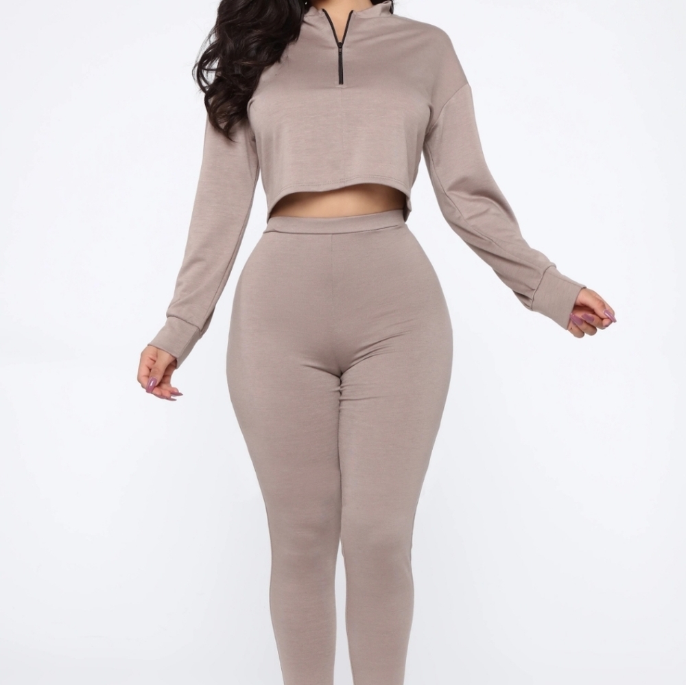 🚨Two Piece Leggings SET - Taupe